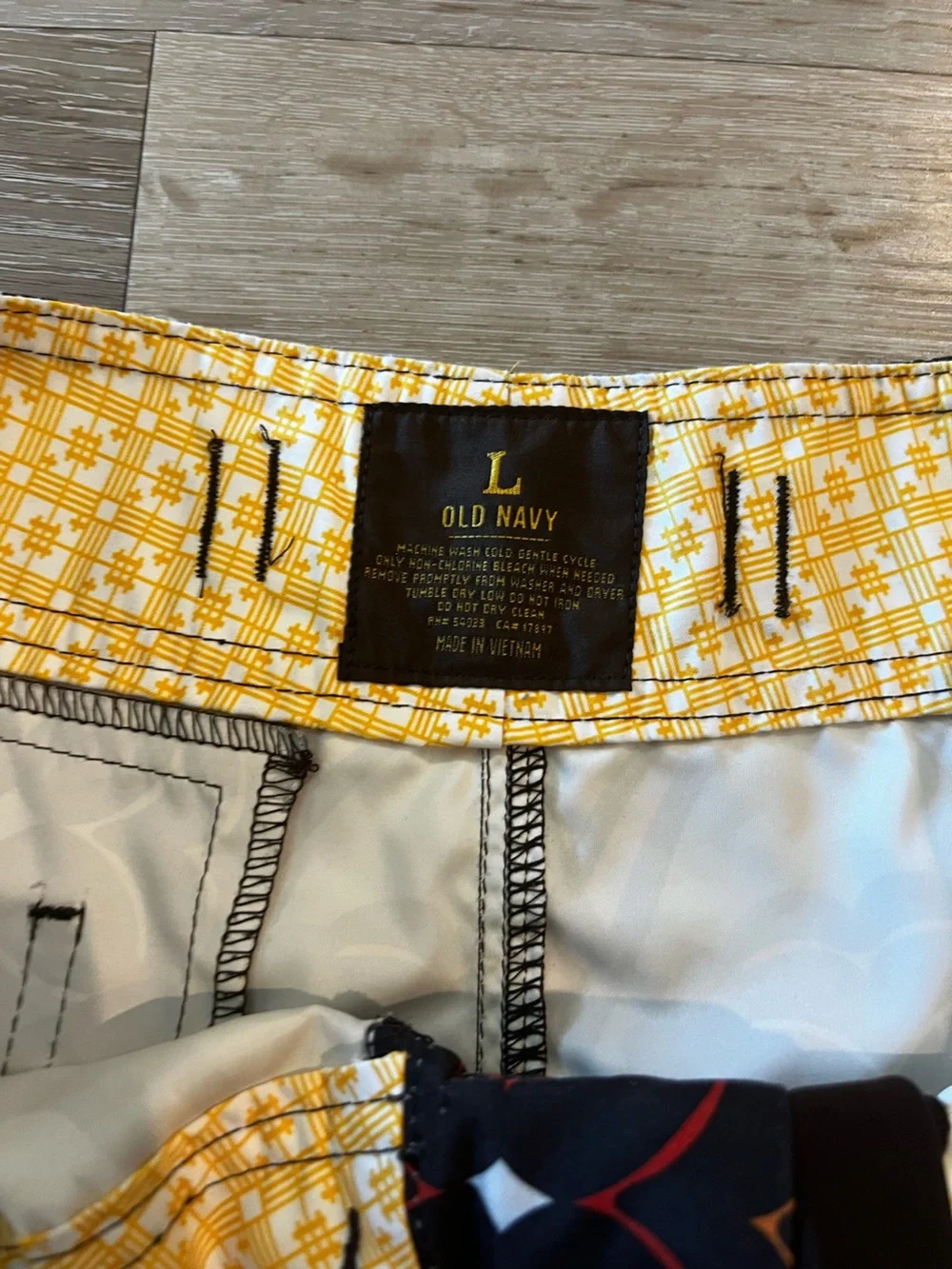 Old Navy Black, White, Red, Yellow Patterned Women's Shorts